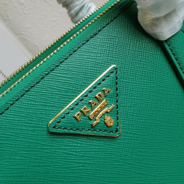 Fausse version du sac Prada Galleria moyen format en mangue – Image 6