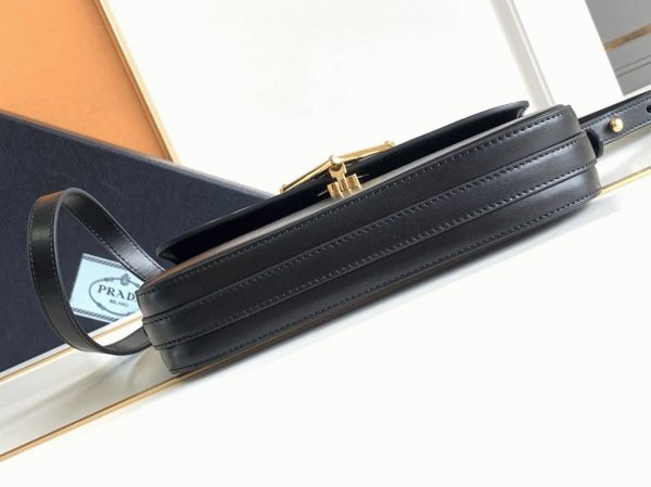 Réplique sac bandoulière Prada en noir – Image 5