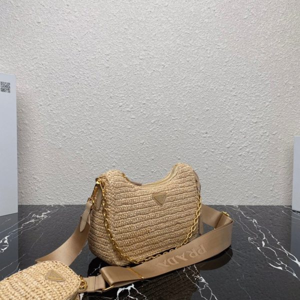 Contrefaçon sac bandoulière Prada Re-Edition en beige – Image 8