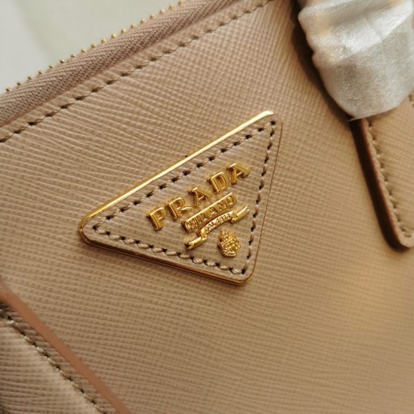 Réplique du sac Prada Mini Galleria en beige – Image 4