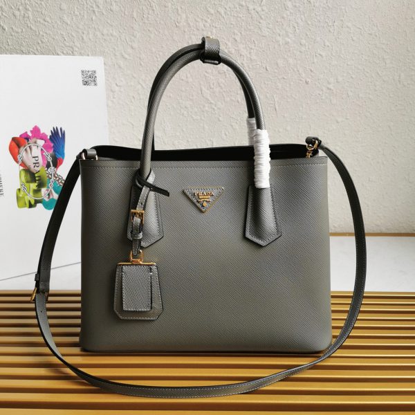 Réplique sac cabas Prada Double Medium en gris – Image 7