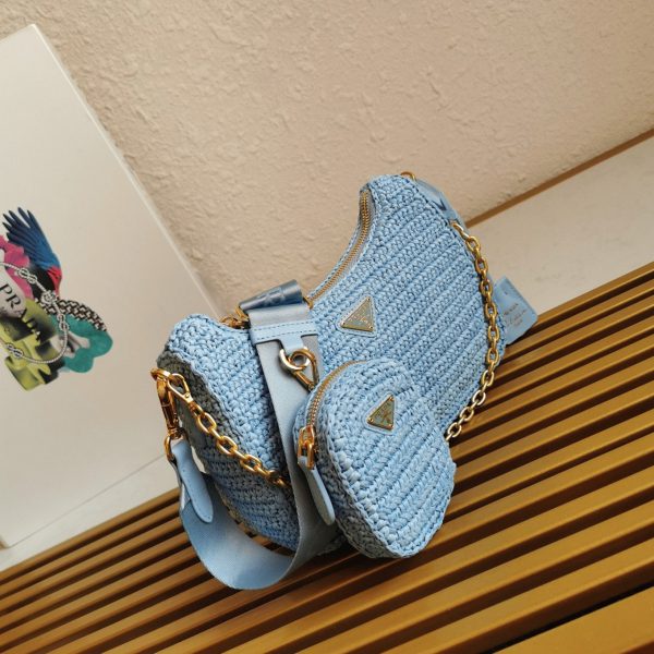 Faux sac bandoulière Prada Re-Edition en bleu – Image 9