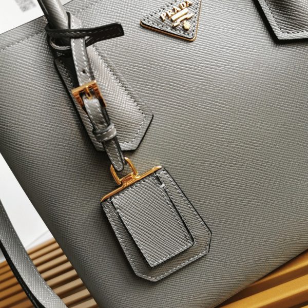 Réplique sac cabas Prada Double Medium en gris – Image 4