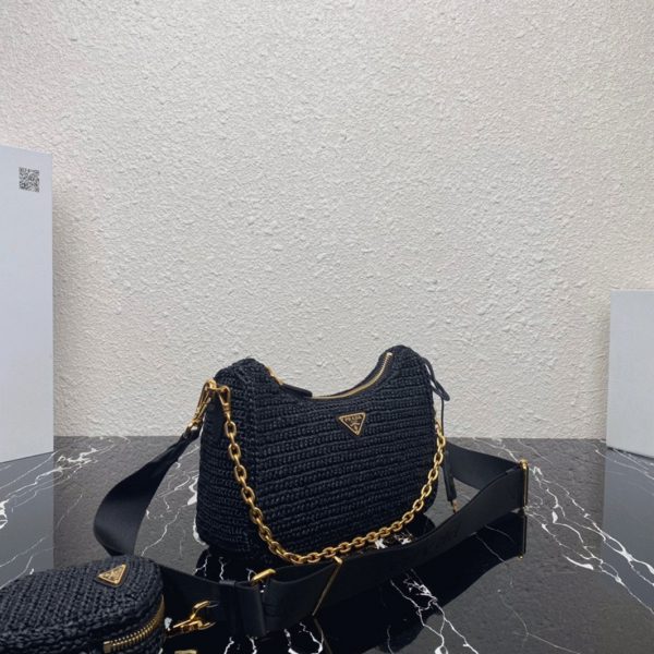 Réplique sac bandoulière Prada Re-Edition en noir – Image 9