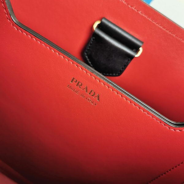 Contrefaçon grand panier Prada en noir – Image 3