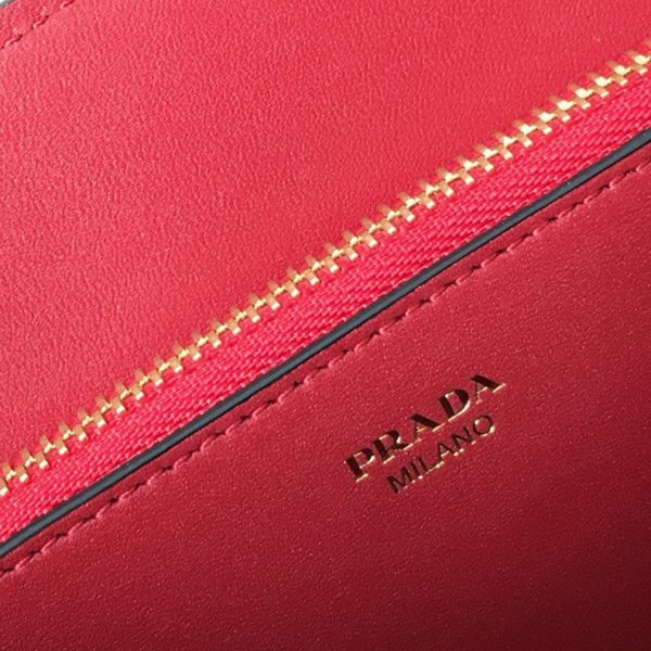 Contrefaçon sac Prada Monochrome petit modèle en rouge – Image 2