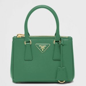 Contrefaçon du sac Prada Mini Galleria en vert