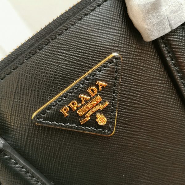 Meilleure réplique du sac Prada Mini Galleria en noir – Image 10
