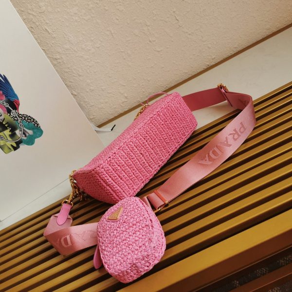Imitation sac bandoulière Prada Re-Edition en rose – Image 8