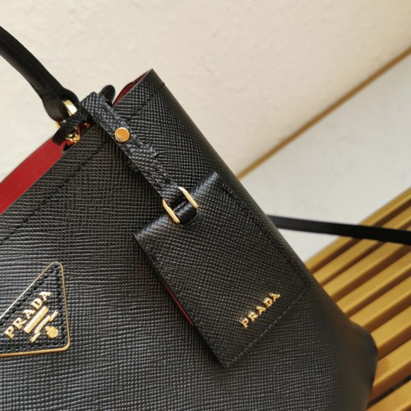 Contrefaçon grand panier Prada en noir – Image 2