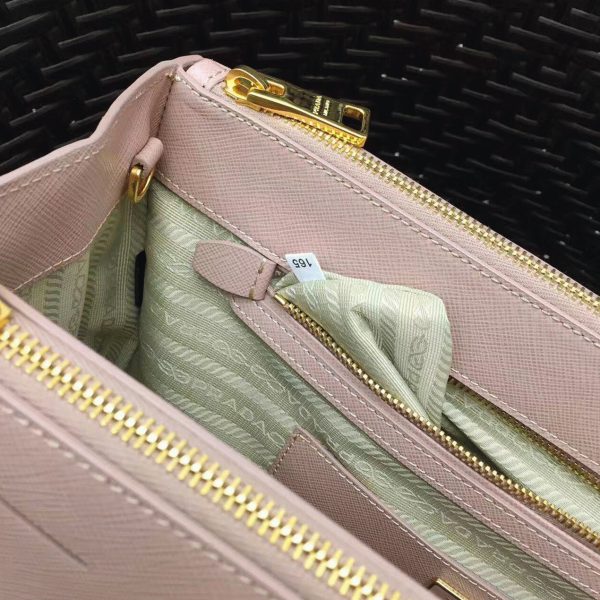 Contrefaçon du sac Prada Galleria grand format en rose – Image 4