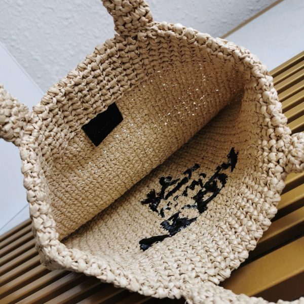 Contrefaçon petit cabas Prada en fil effet raphia beige (crochet) – Image 8
