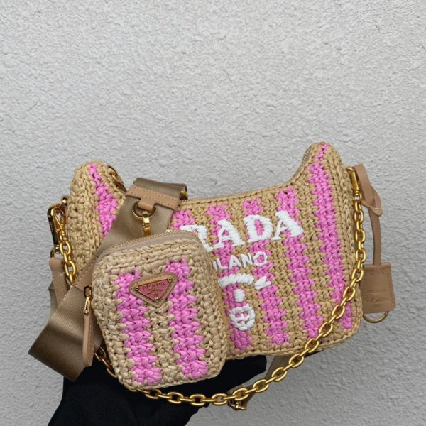 Contrefaçon sac Prada Re-Edition en rayures beige et rose – Image 6