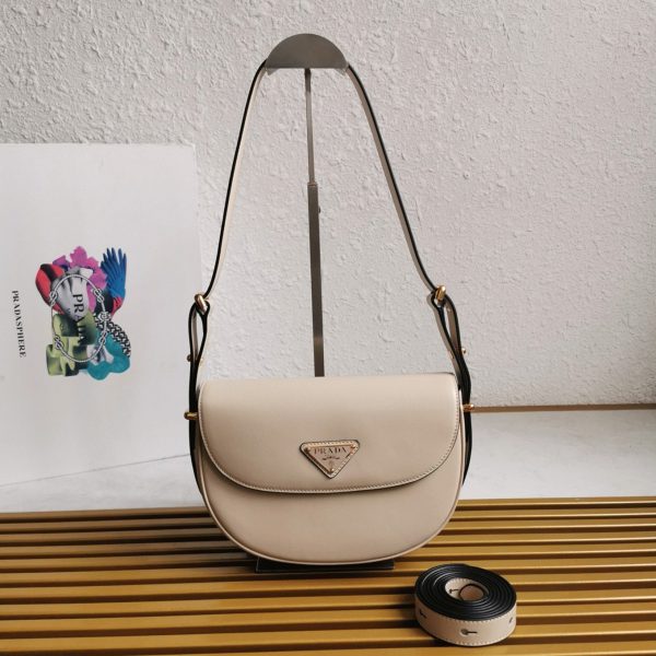 Réplique sac bandoulière Prada Arque avec rabat en beige – Image 7