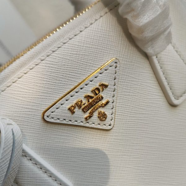 Fausse version du sac Prada Mini Galleria en blanc – Image 8