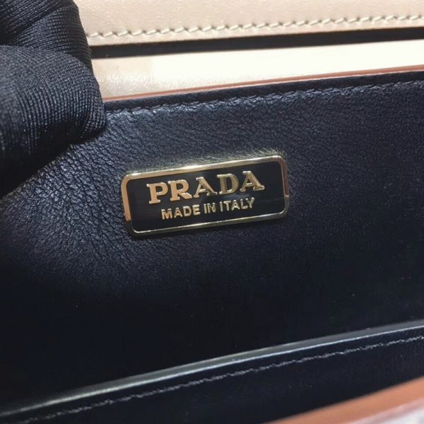 Contrefaçon sacoche Prada Cahier en blanc/noir – Image 2