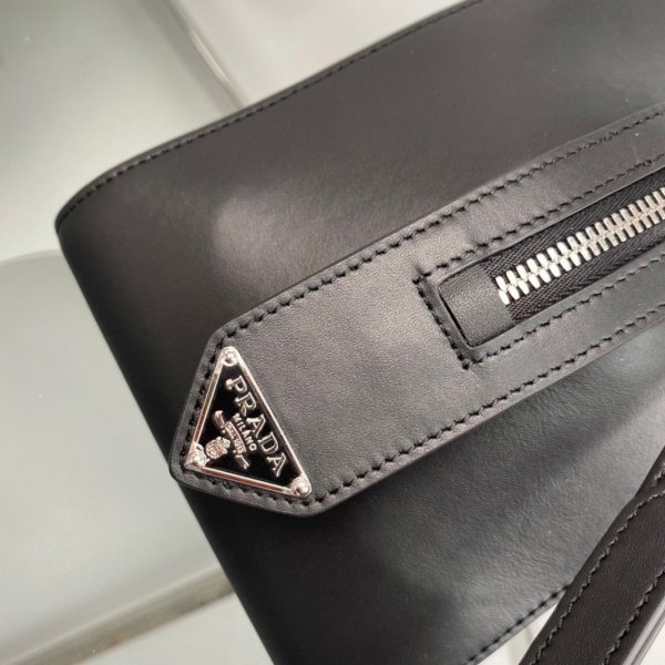 Faux sac Prada Supernova moyen modèle à poignée en cuir noir – Image 3