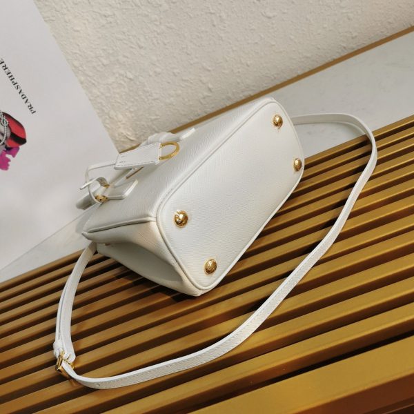 Fausse version du sac Prada Mini Galleria en blanc – Image 6