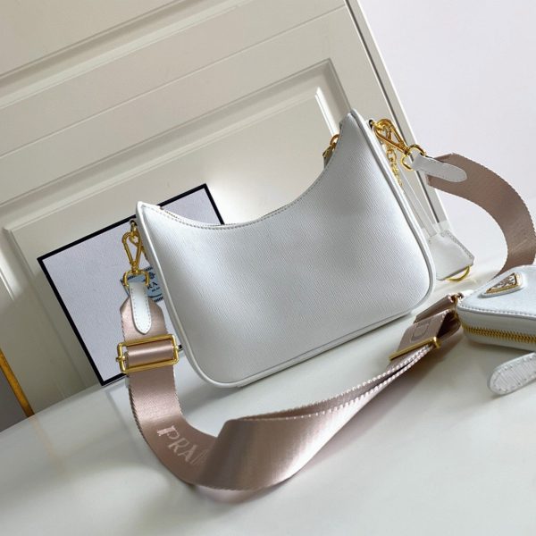 Réplique sac bandoulière Prada Re-Edition 2005 en blanc – Image 10