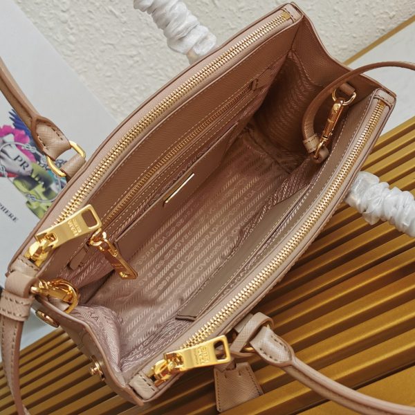 Réplique du sac Prada Galleria moyen format en beige – Image 6
