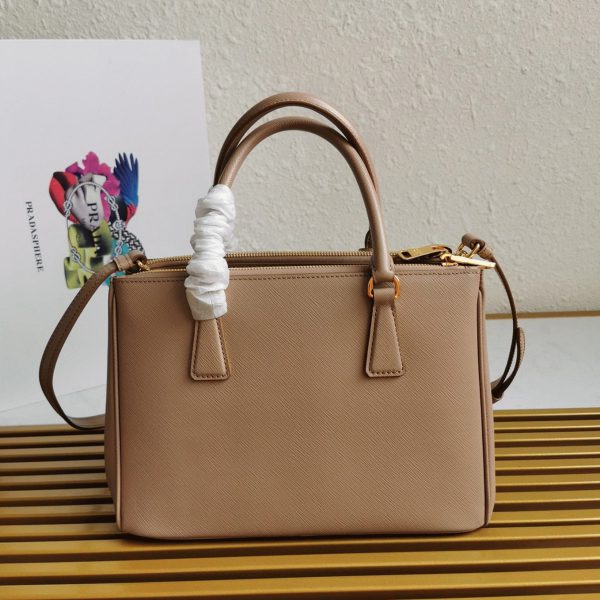 Réplique du sac Prada Galleria moyen format en beige – Image 3