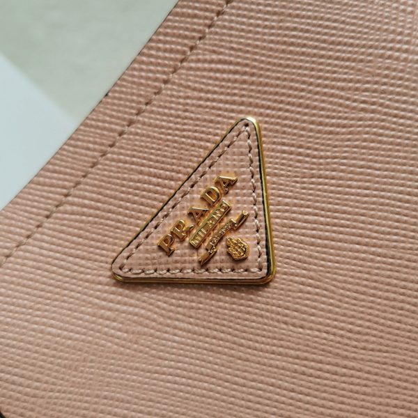 Contrefaçon panier Prada moyen modèle en rose poudré – Image 10