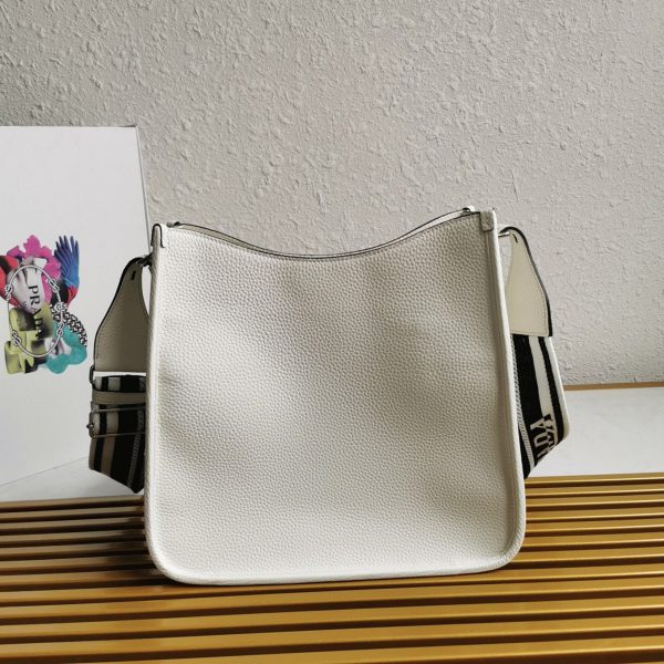 Contrefaçon sac Prada Hobo en blanc – Image 8