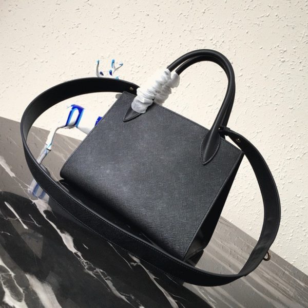 Imitation sac Prada Monochrome petit modèle en noir – Image 7
