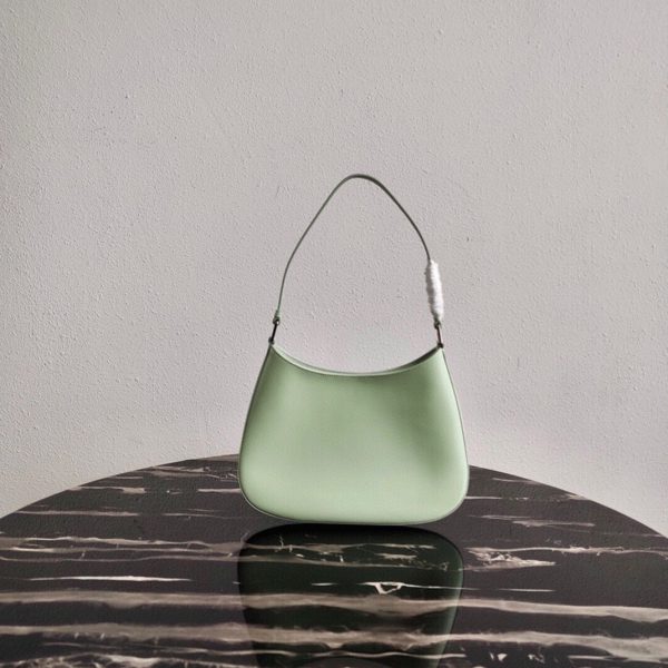 Contrefaçon sac Prada Cleo petit modèle en aqua – Image 8