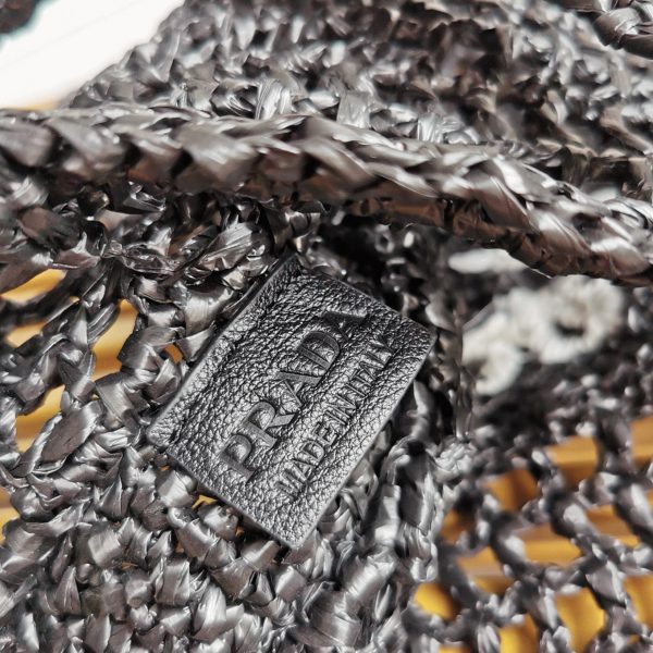 Réplique petit cabas Prada en raphia tressé noir – Image 5