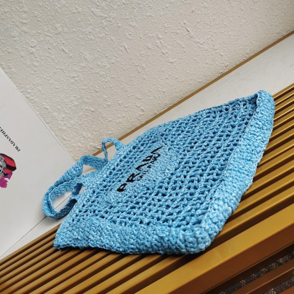 Contrefaçon petit cabas Prada en raphia tressé bleu – Image 3