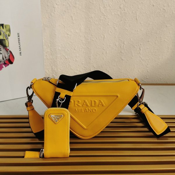 Réplique sac bandoulière Prada Triangle en jaune – Image 3