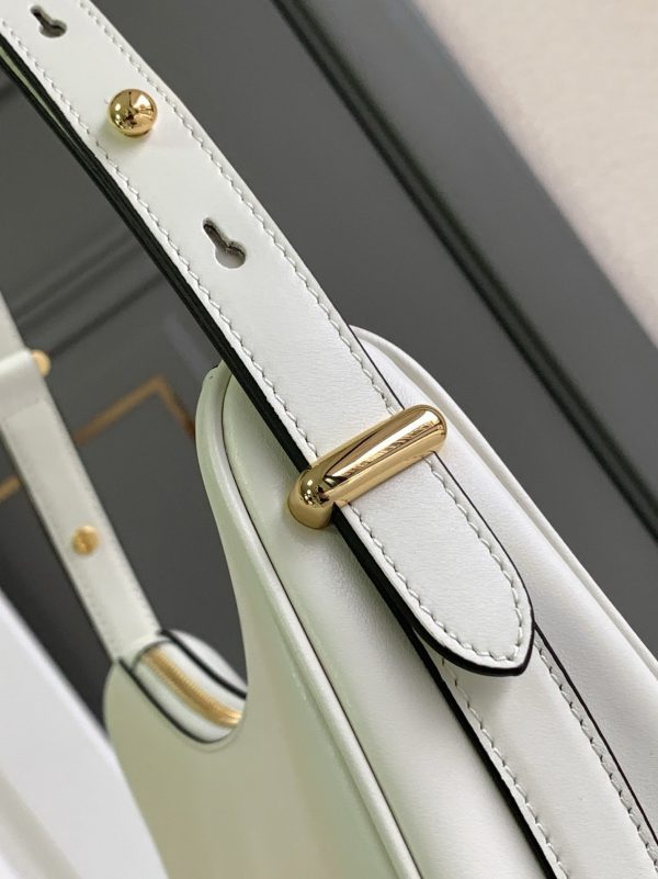 Contrefaçon du sac Prada Arqué format épaule en blanc – Image 10
