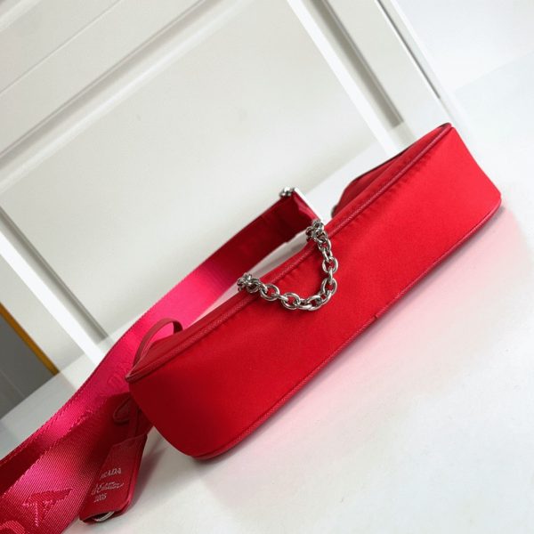Réplique sac bandoulière Prada Re-Edition en rouge – Image 8