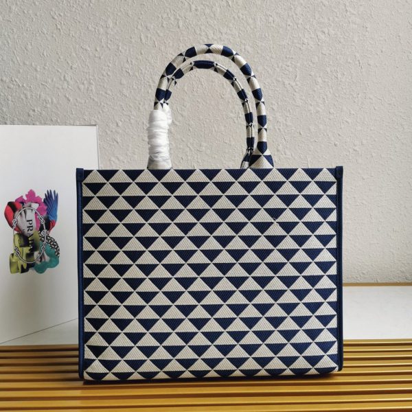 Faux grand sac Prada Symbole en tissu jacquard blanc/bleu – Image 3