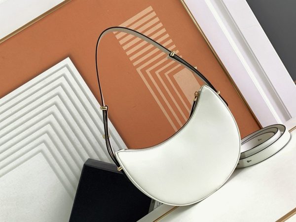 Contrefaçon du sac Prada Arqué format épaule en blanc – Image 5
