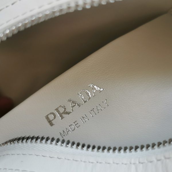 Imitation sac Prada Supernova petit modèle à poignée en cuir blanc – Image 9