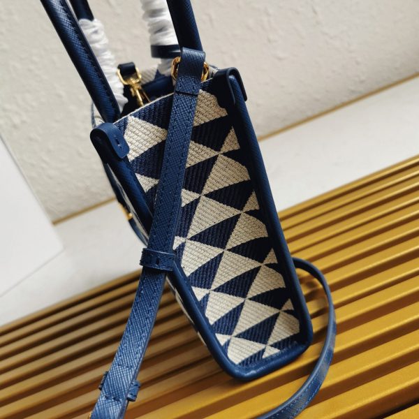 Réplique micro sac Prada Symbole en tissu jacquard blanc/bleu – Image 9