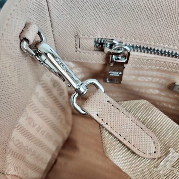 Réplique du sac Prada Galleria mini format en beige – Image 4