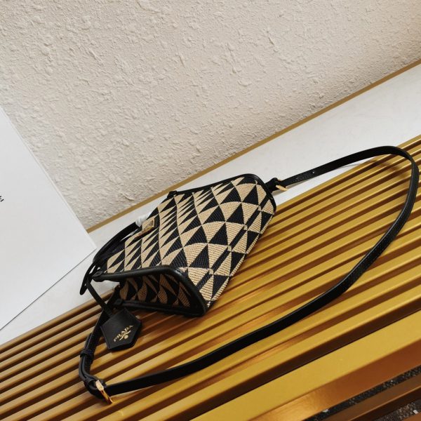 Faux micro sac Prada Symbole en tissu jacquard noir/beige – Image 3