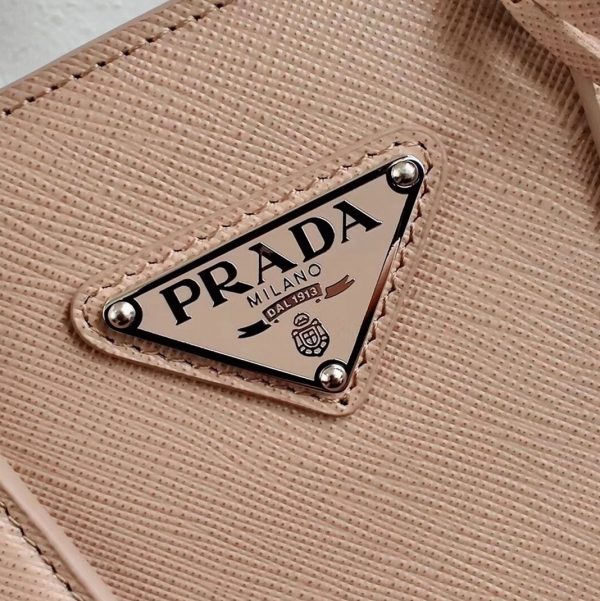 Réplique du sac Prada Galleria mini format en beige – Image 3