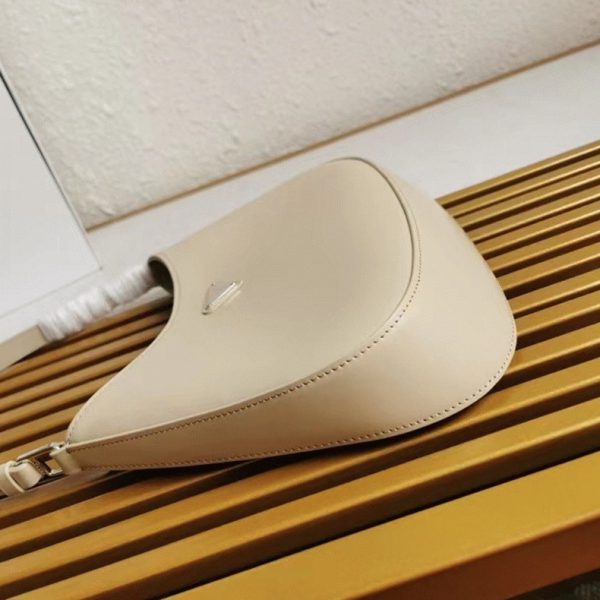 Réplique sac Prada Cleo grand modèle en beige – Image 3
