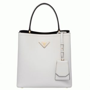 Réplique panier Prada moyen modèle en blanc