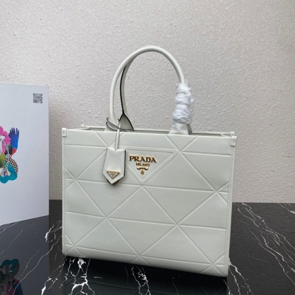 Faux sac Prada Symbole moyen modèle avec surpiqûres en blanc – Image 6
