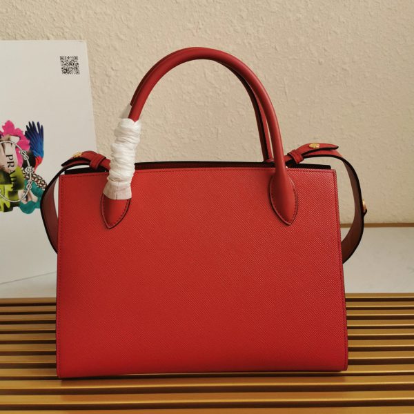 Réplique sac Prada Monochrome moyen modèle en rouge – Image 8