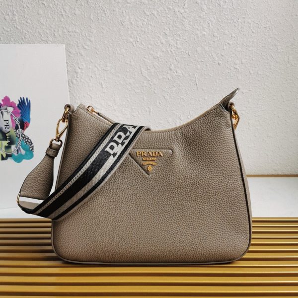 Faux sac bandoulière Prada en gris – Image 10
