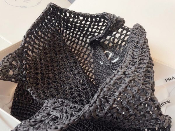 Faux grand cabas Prada en raphia tressé noir – Image 8