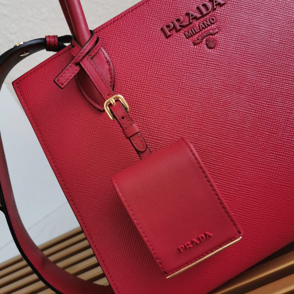 Réplique sac Prada Monochrome moyen modèle en rouge – Image 2