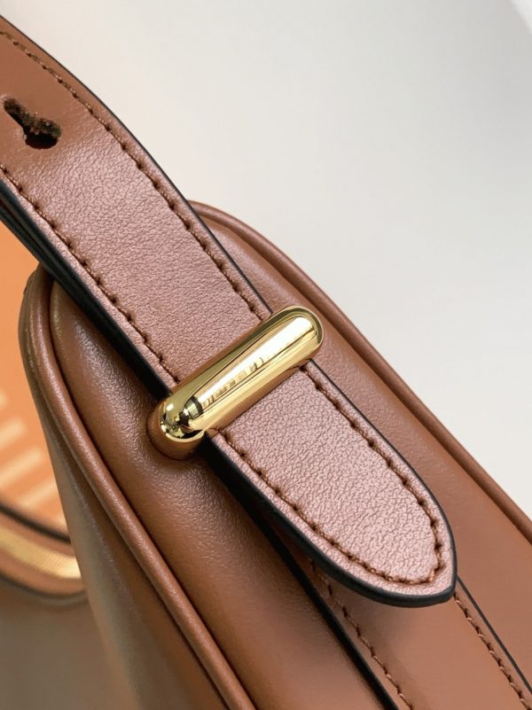 Réplique du sac Prada Arqué format épaule en marron – Image 2