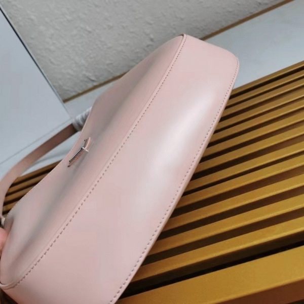 Faux sac Prada Cleo petit modèle en rose – Image 6